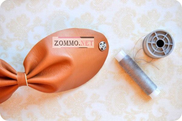 Браслет из кожи в виде банта