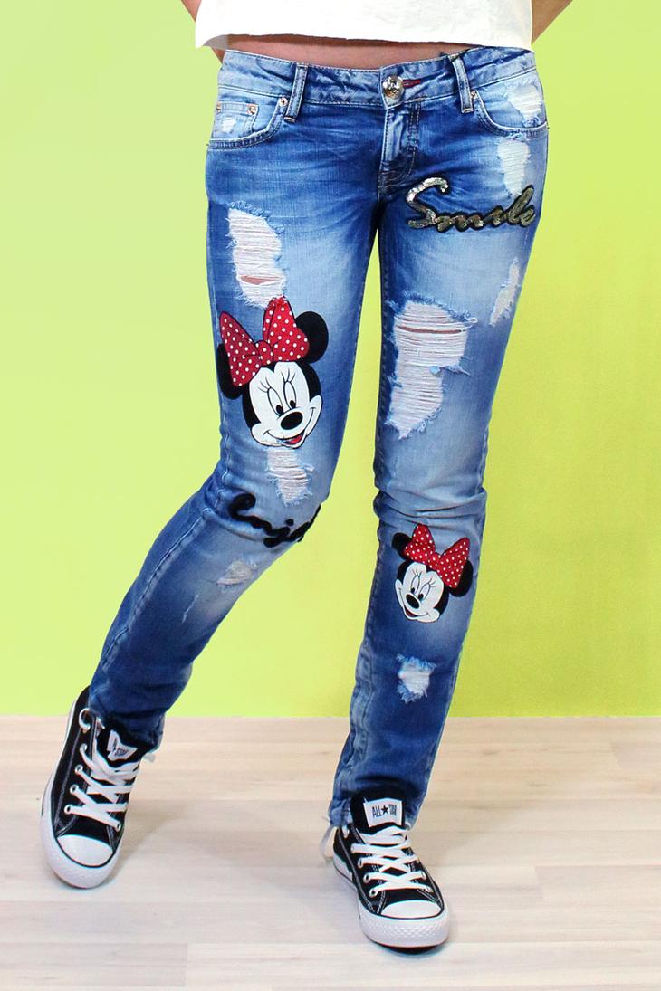 Делаем дырки и эффект потертости на джинсах своими руками