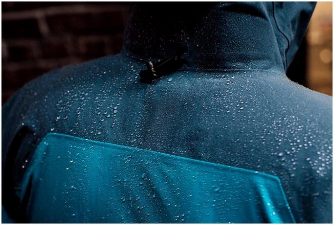 Как стирать водонепроницаемую куртку: держать свое снаряжение в форме