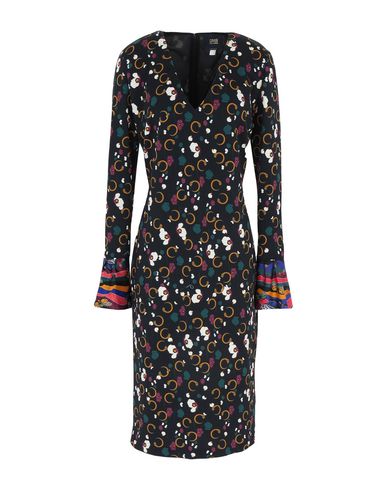 Платье до колена