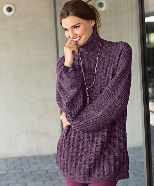 Пуловер оверсайз с «косами» и рукавами буф