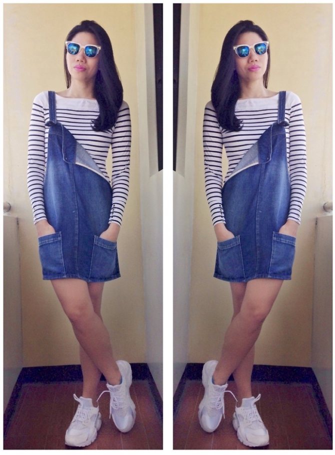 тельняшка с комбинезом и белыми кроссовками